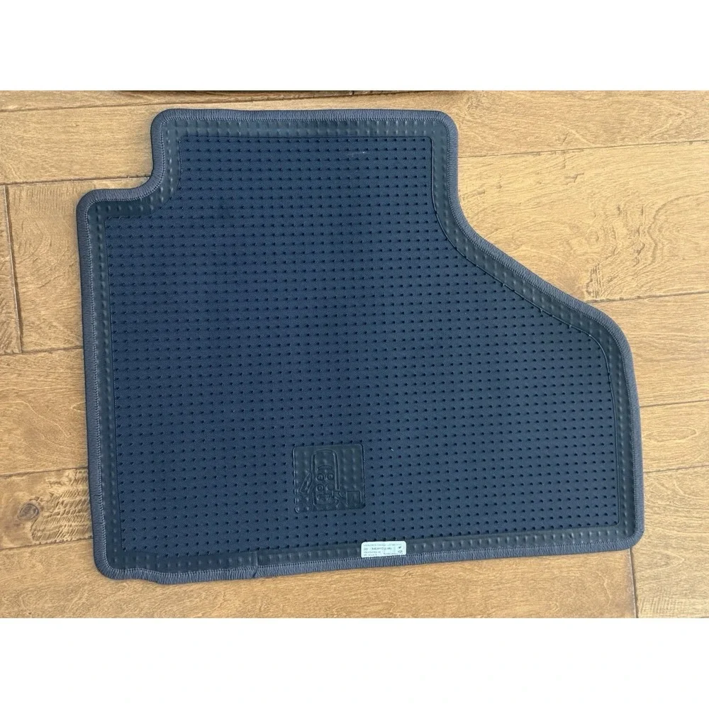Genuine GM OEM Cadillac Escalade ESV Carpet Floor Mats 4pc Set 84626112